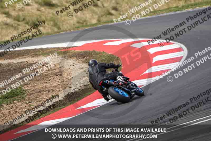 cadwell no limits trackday;cadwell park;cadwell park photographs;cadwell trackday photographs;enduro digital images;event digital images;eventdigitalimages;navarra;no limits trackdays;peter wileman photography;racing digital images;trackday digital images;trackday photos